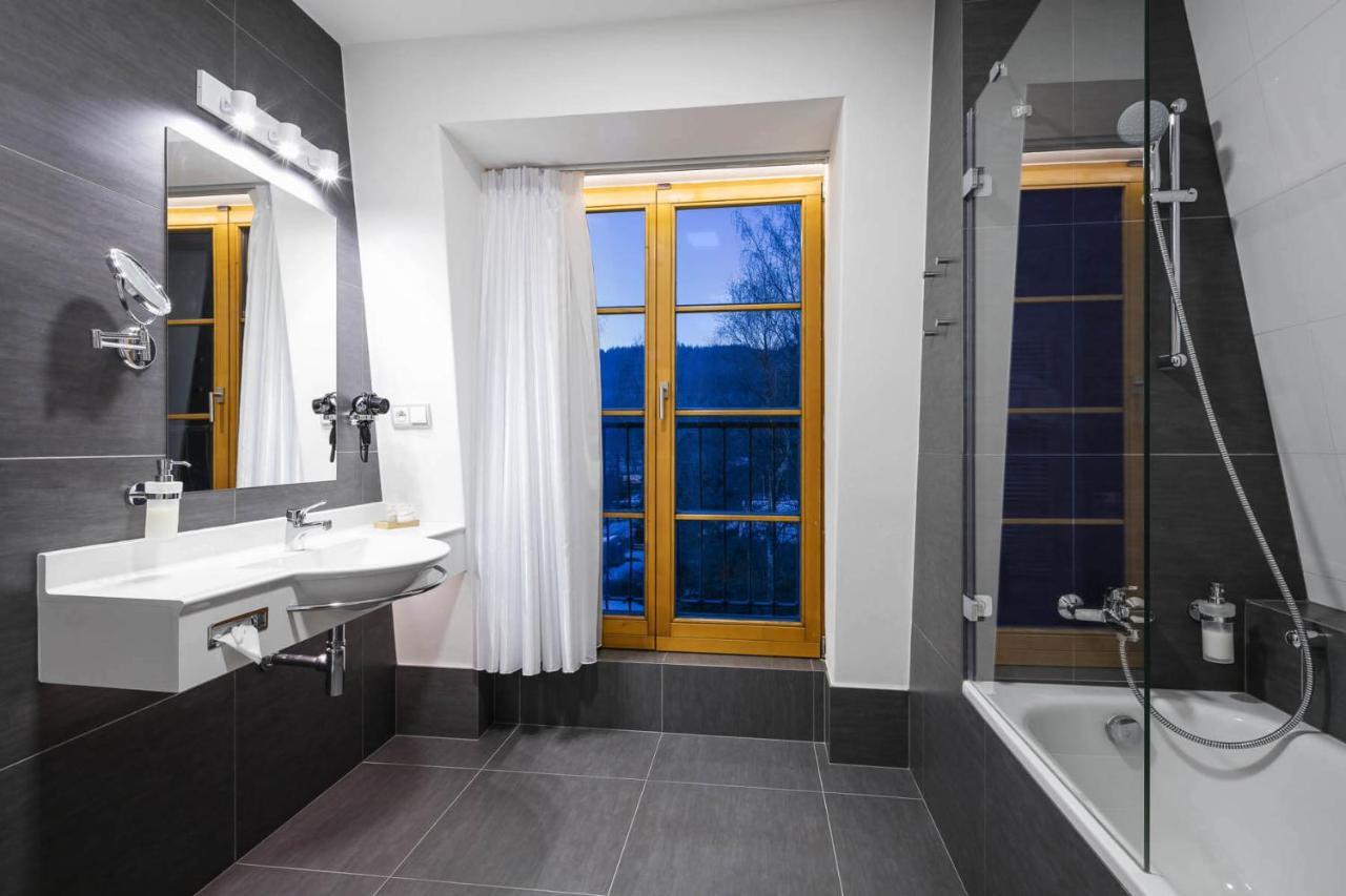 Hotel Ostrov Tisá Εξωτερικό φωτογραφία