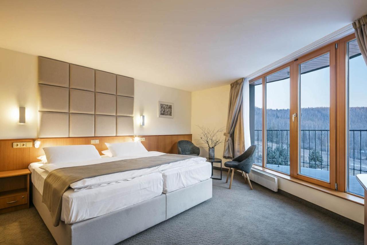 Hotel Ostrov Tisá Εξωτερικό φωτογραφία